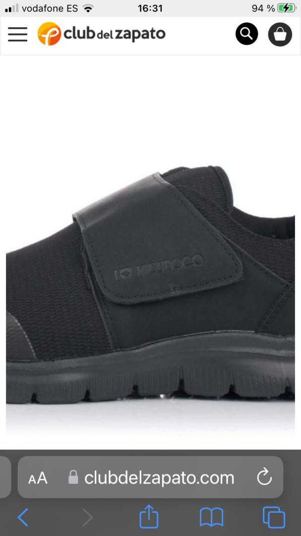 Zapatillas deportivas para hombre en negro de NICOBOCO. D-336