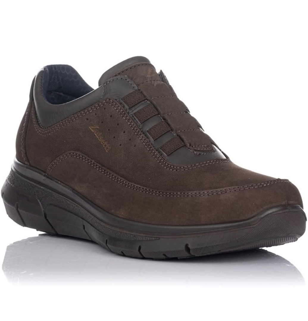 Zapato casual para hombre de piel en marrón de LUISETTI. D-276