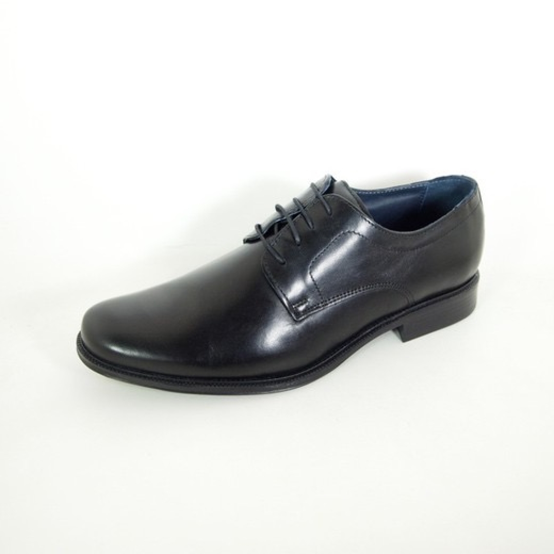 Zapato tipo blucher en piel negro para hombre de BARHUBER. H-341