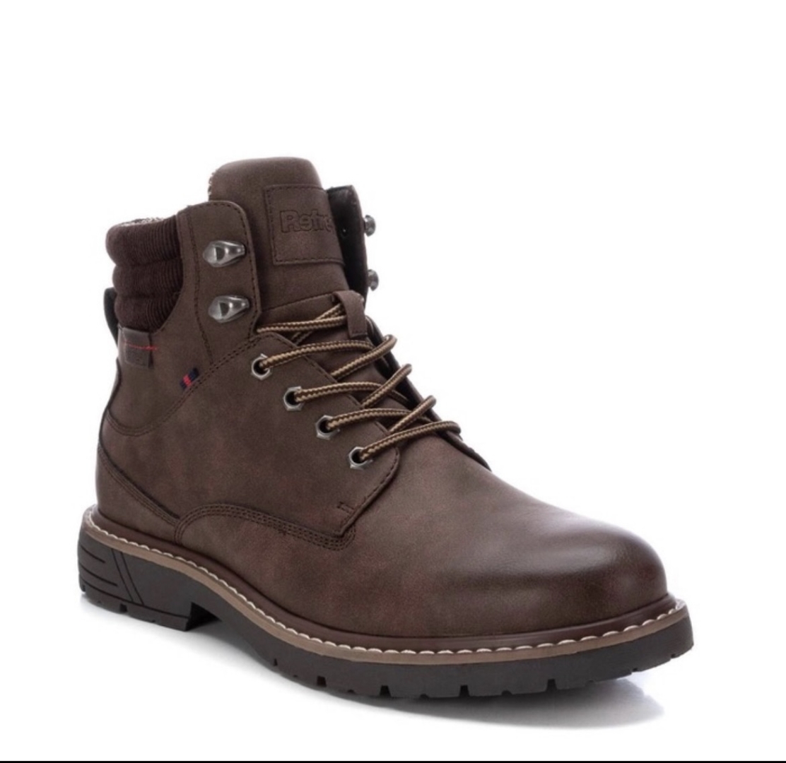 Botas casual para hombre en negro de REFRESHOES 171322. H-353