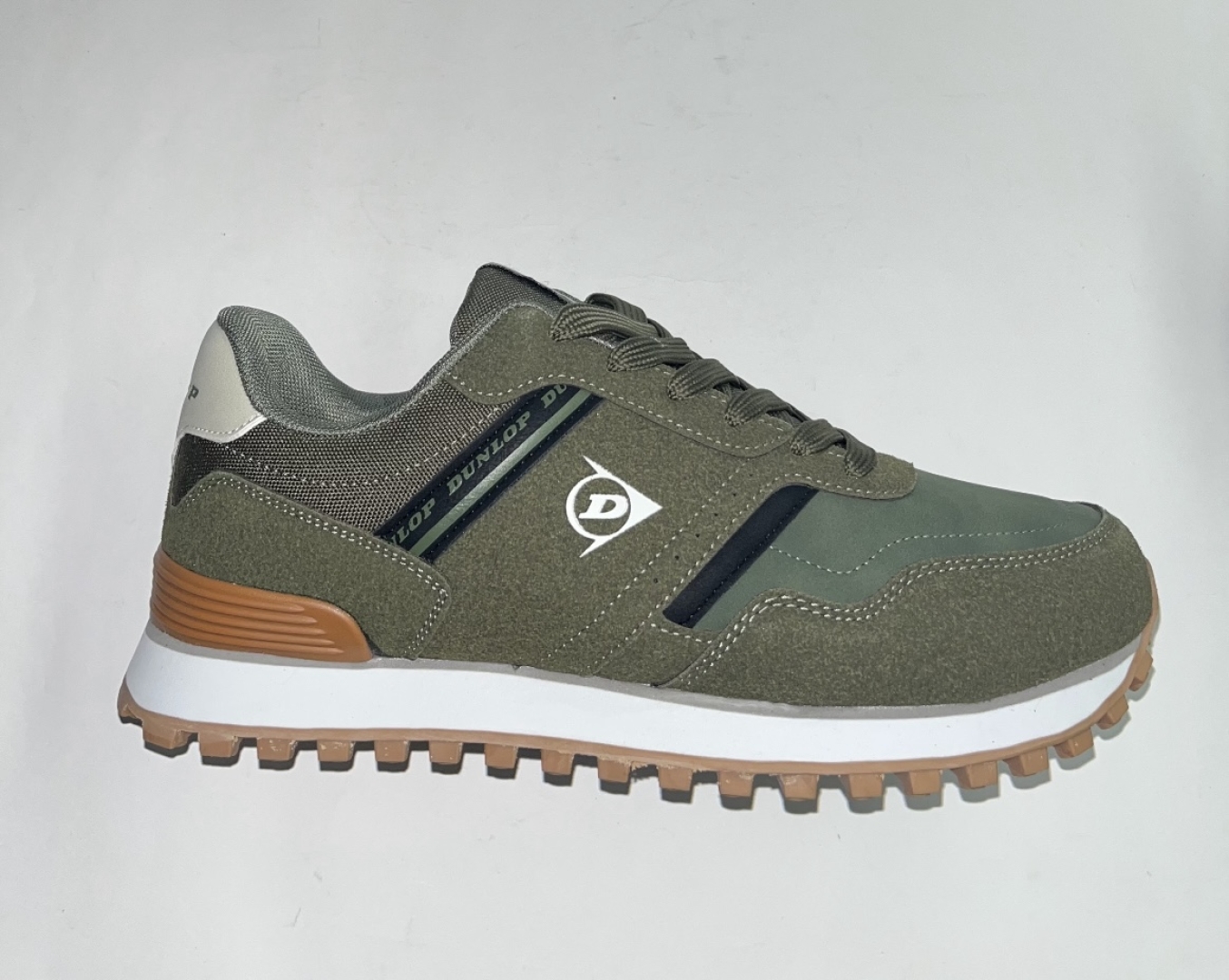 Deportivo casual para hombre en verde kaki 36049 de DUMLOP. D-209