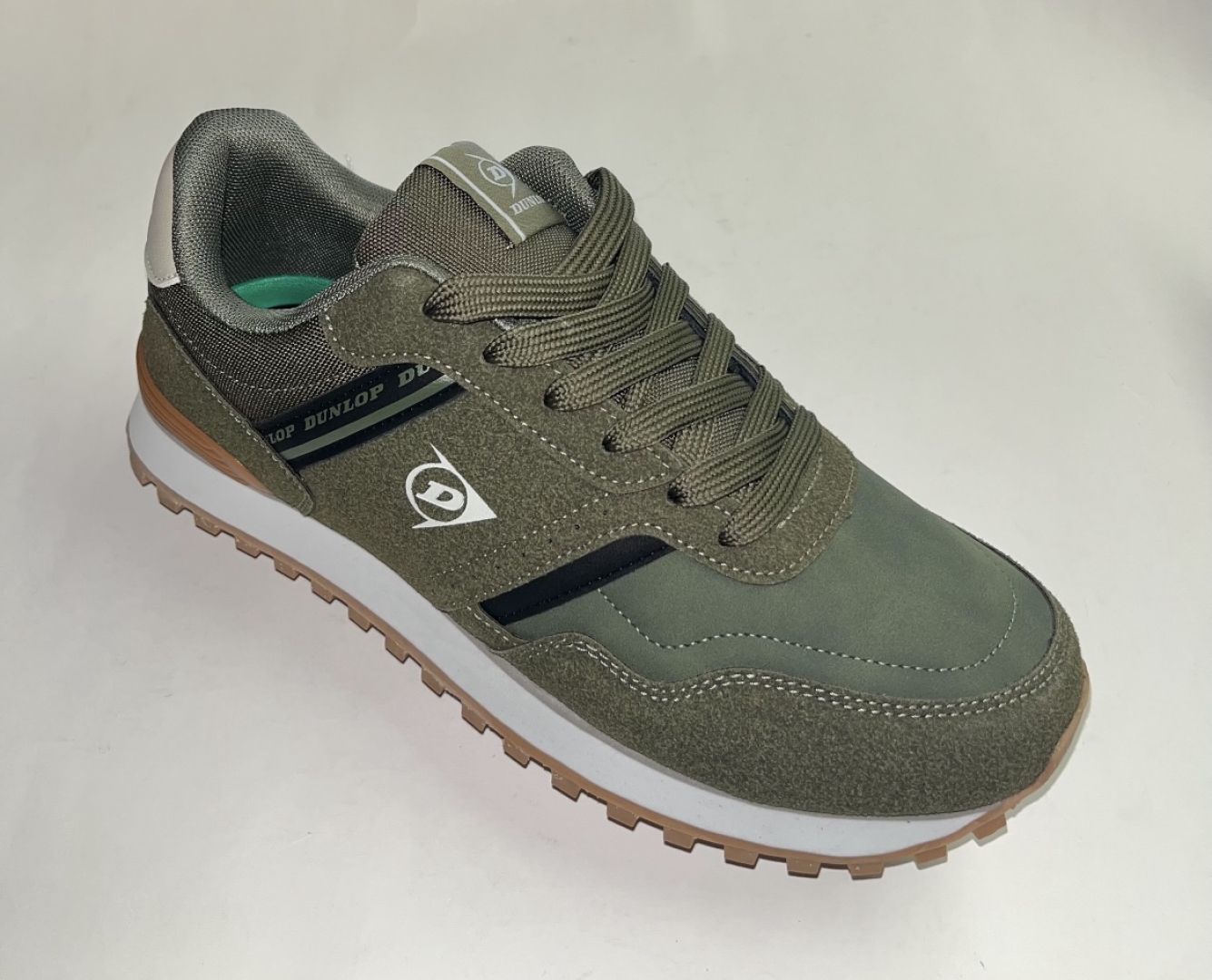 Deportivo casual para hombre en verde kaki 36049 de DUMLOP. D-209