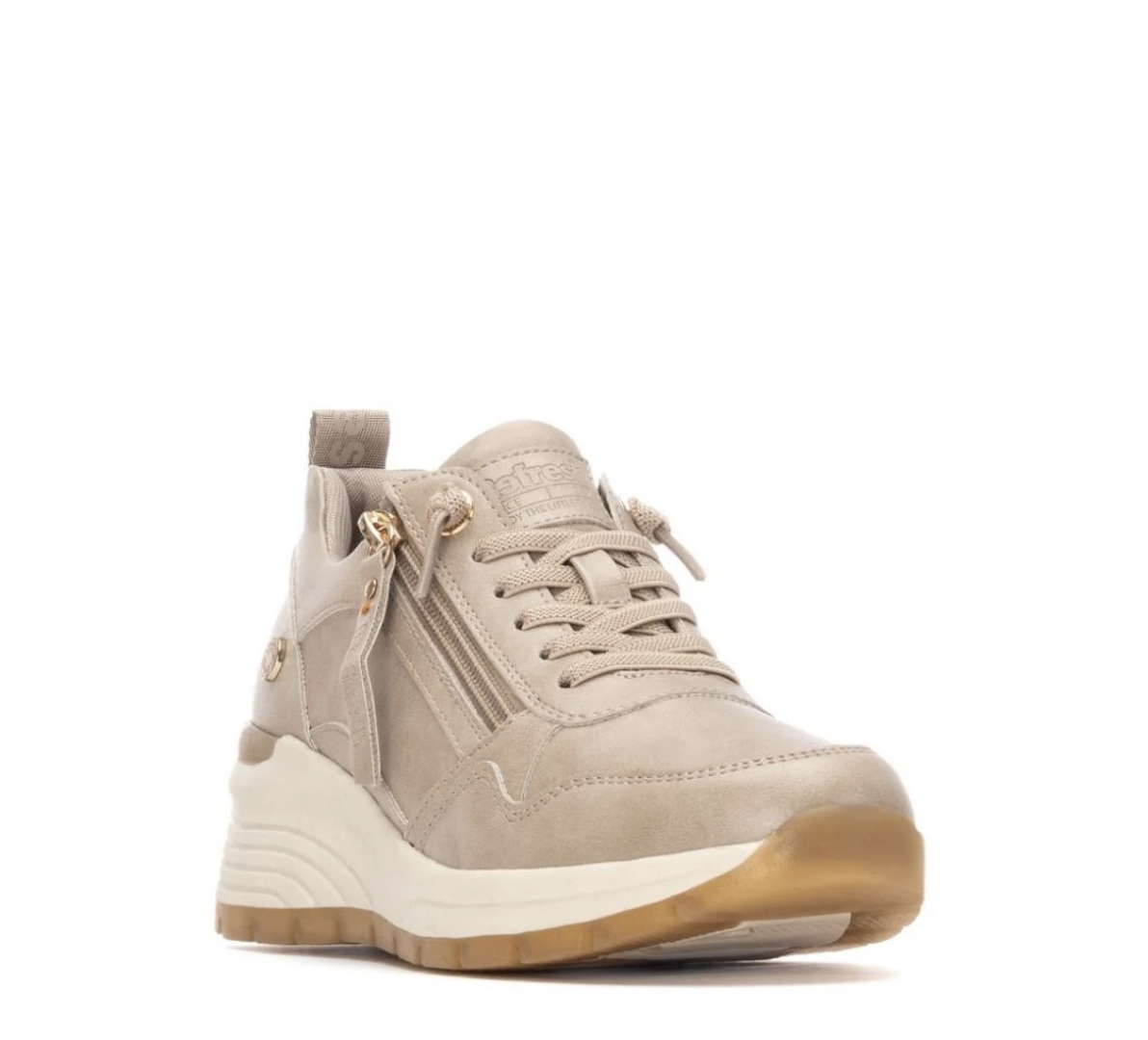 Zapato casual con cuña para mujer en beige con 172938 de REFRESHOES. M-683