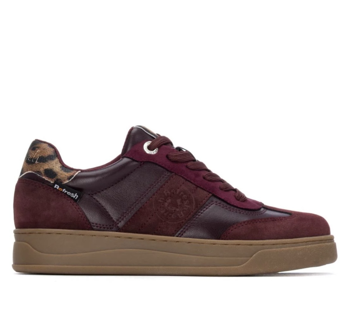 Zapato casual para mujer en burdeos con cordones 172954 de REFRESHOES. M-685