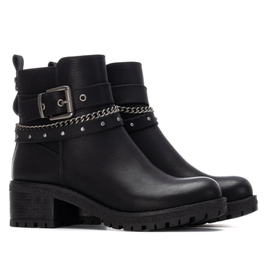 Botín casual con tacón para mujer en negro 172918 de REFRESHOES. M-754