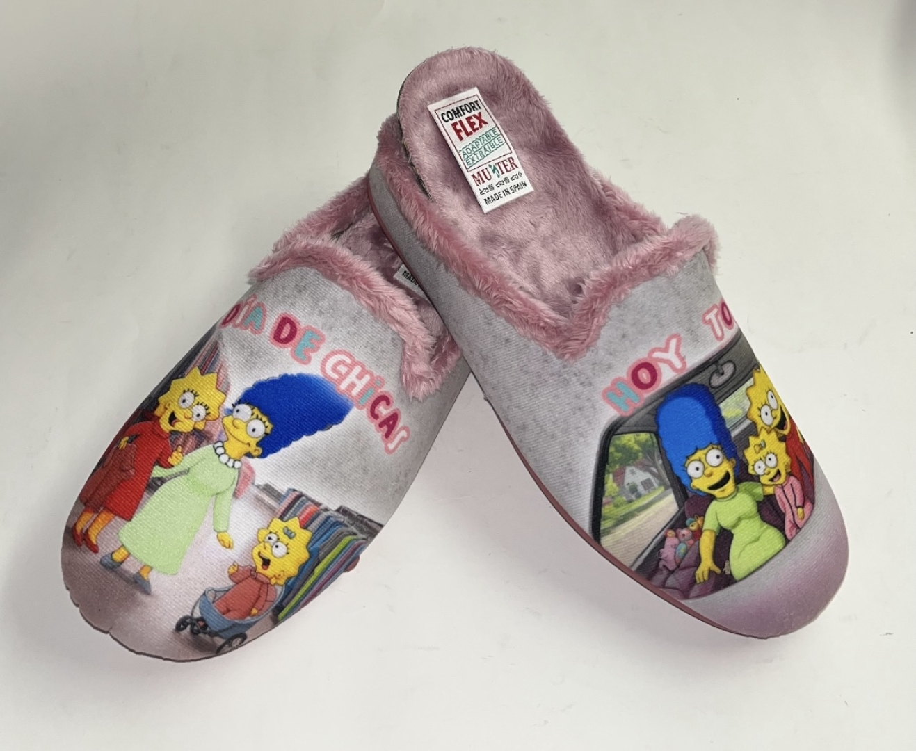 Zapatillas chancletas para mujer con dibujo de CHICAS SIMPSON de MUYTER. T-734