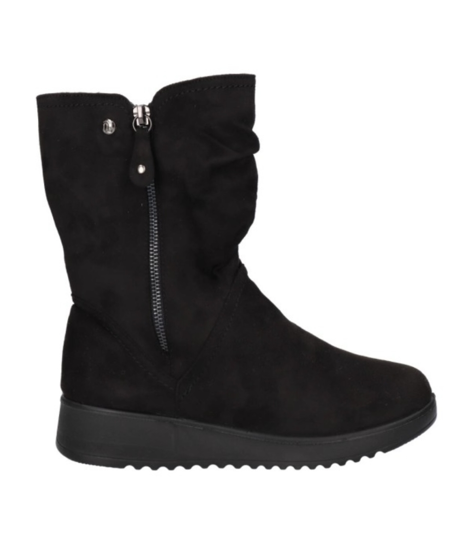 Bota repelente al agua en antelina negra AJH25477 de AMARPIES. M-743