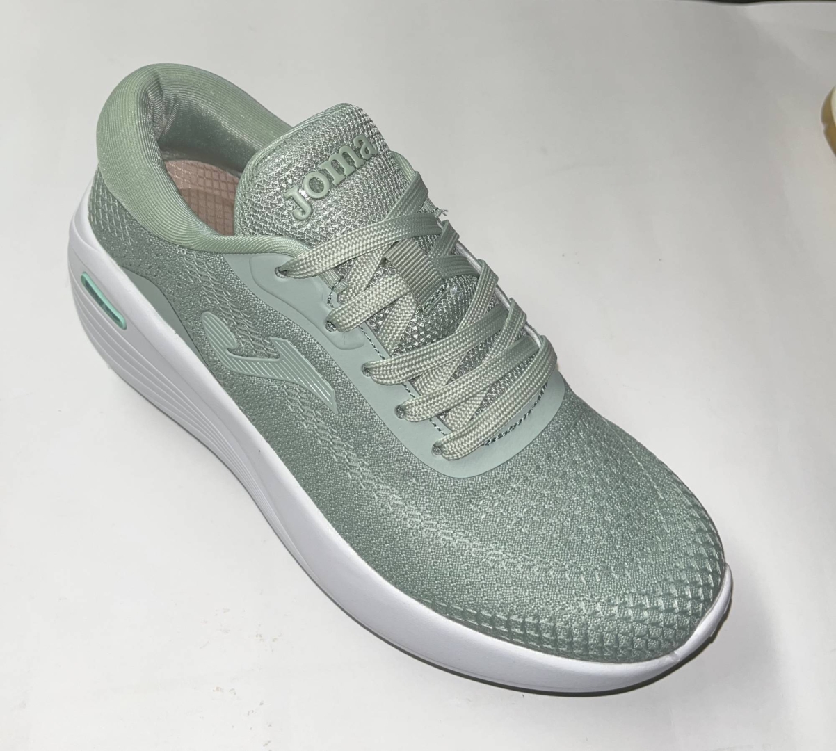 Deportivos casual para mujer en nylon verde Chiara de JOMA. D-231