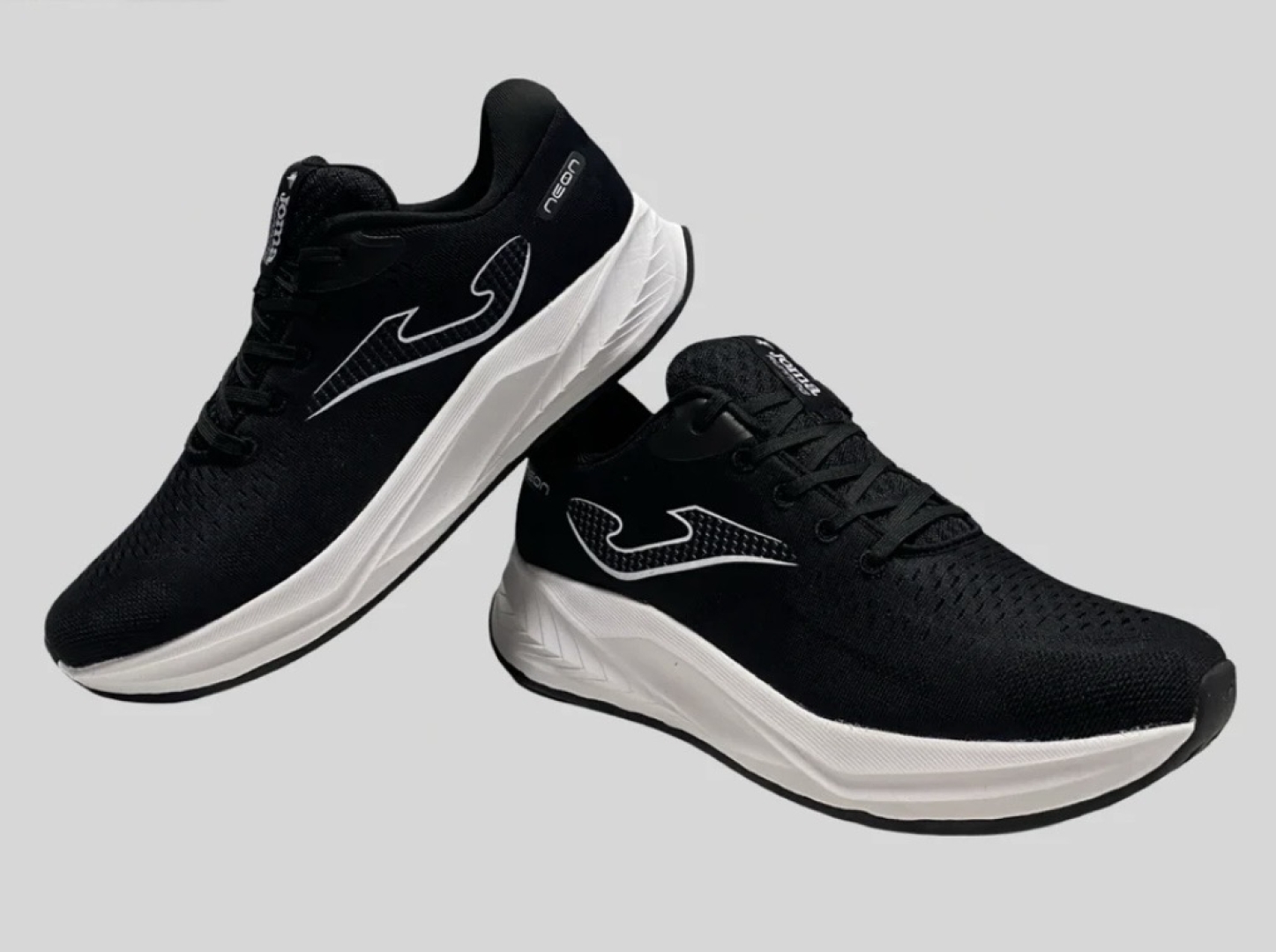 Deportivos casual para mujer en nylon negro NEÓN de JOMA. D-234