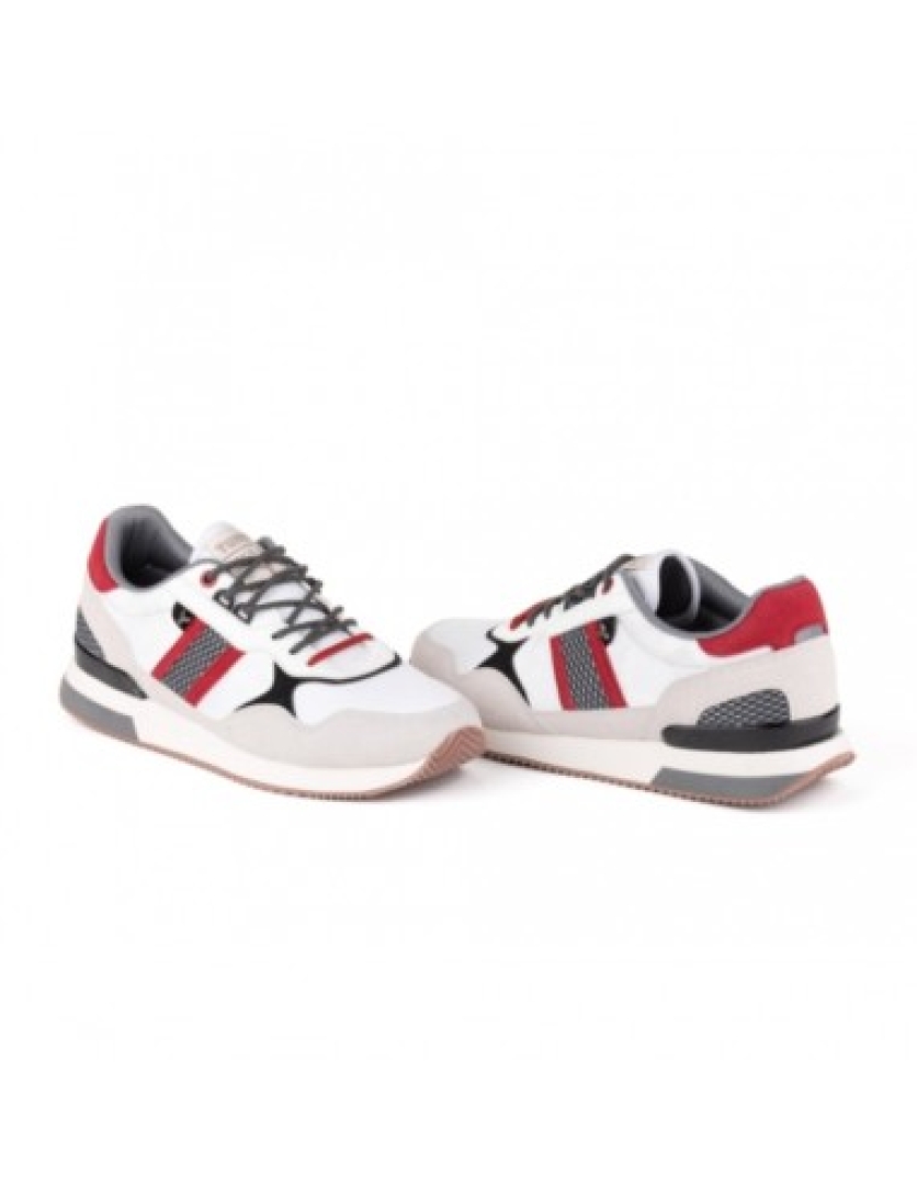 Deportivo casual para hombre en blanco M-Howitt de YUMAS. D-063