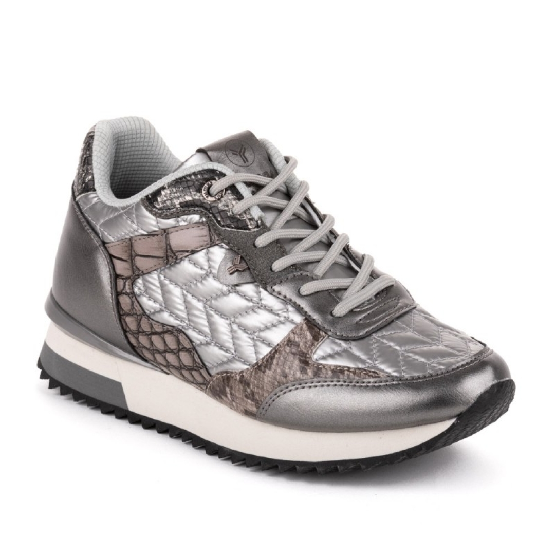 Deportivo casual para mujer en color plomo Nevis de Yumas. D-066