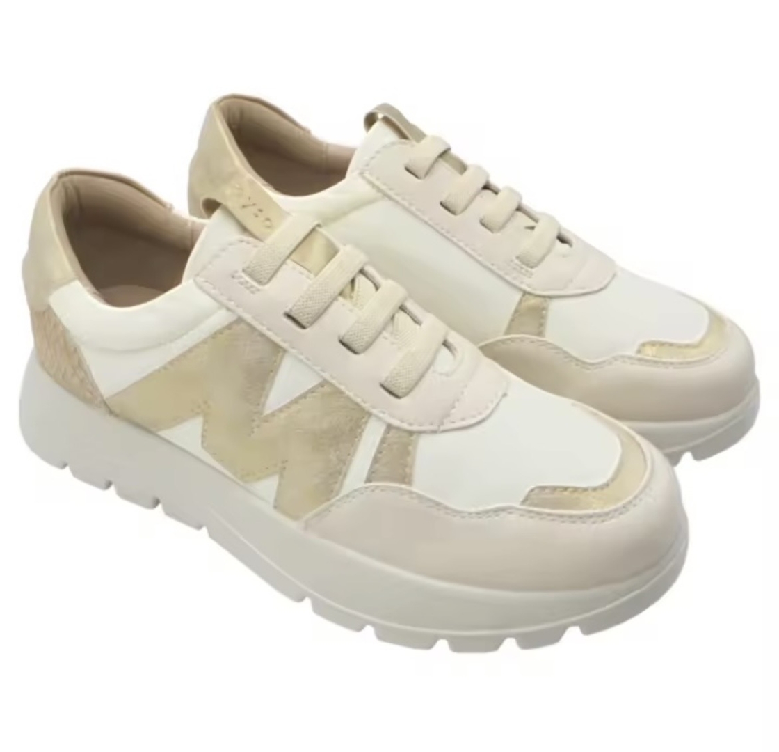 Zapato deportivo en blanco y platino para mujer 26M264 de MYSOFT. M-002