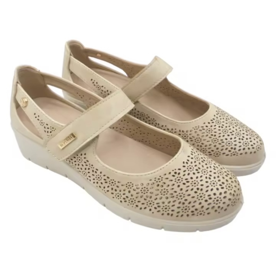 Zapato tipo mercedes en beige 25M208 de MYSOFT. M-004