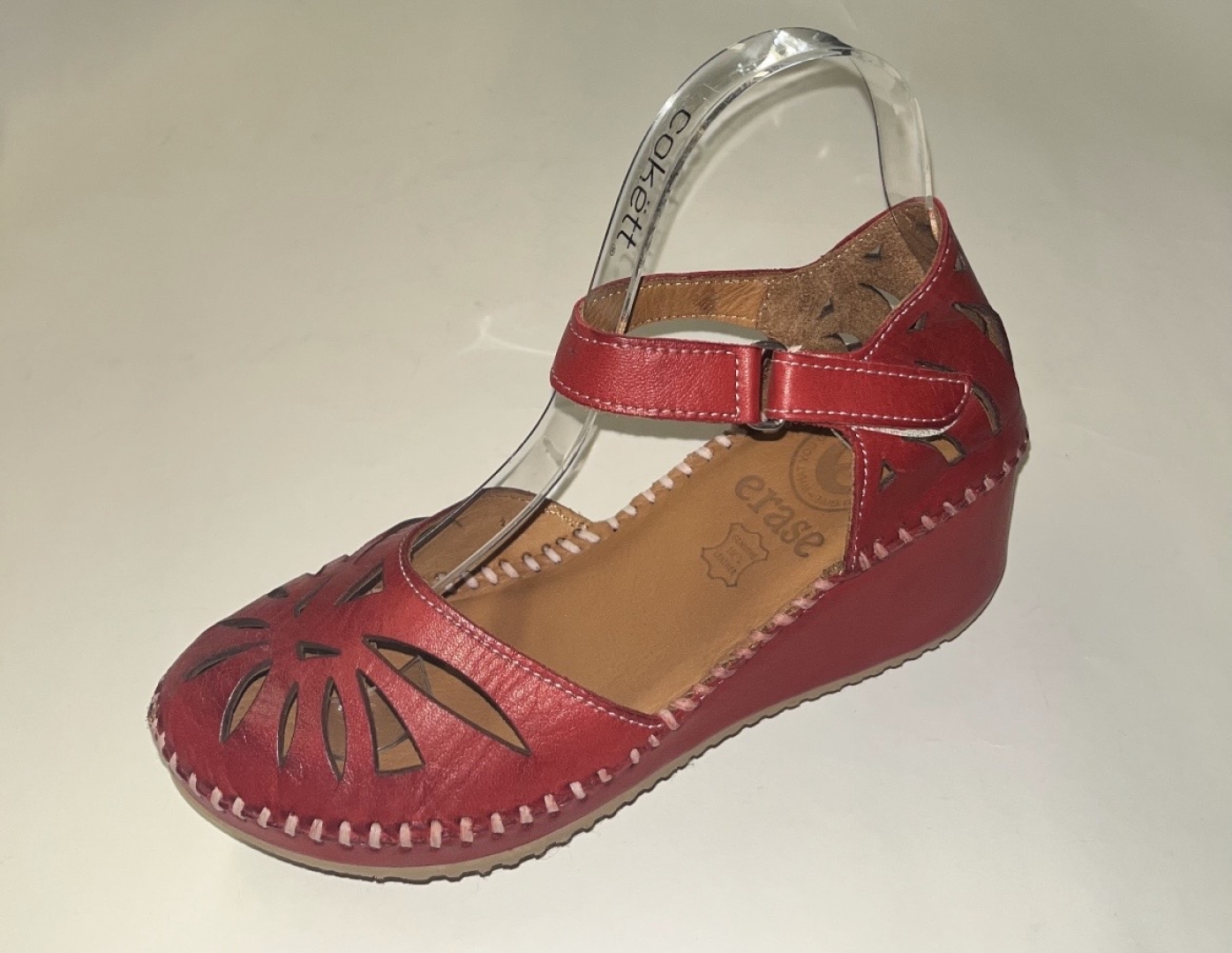 Zapato semiabierto en piel rojo-granate para mujer 378-10 de ERASESHOES. M-031