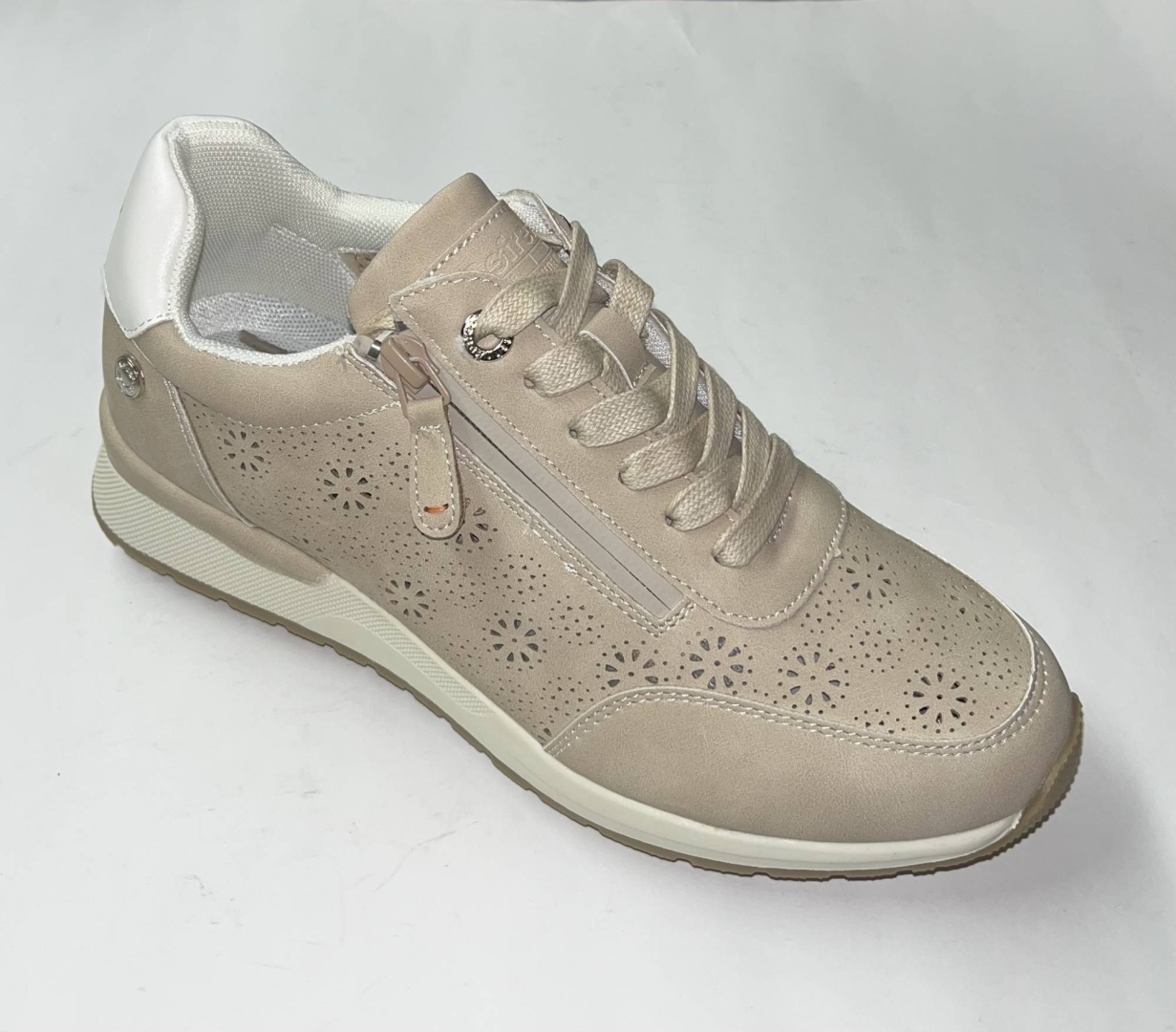 Zapato casual para mujer en taupe con cordón y cremallera 175131 de REFRESHOES. M-036