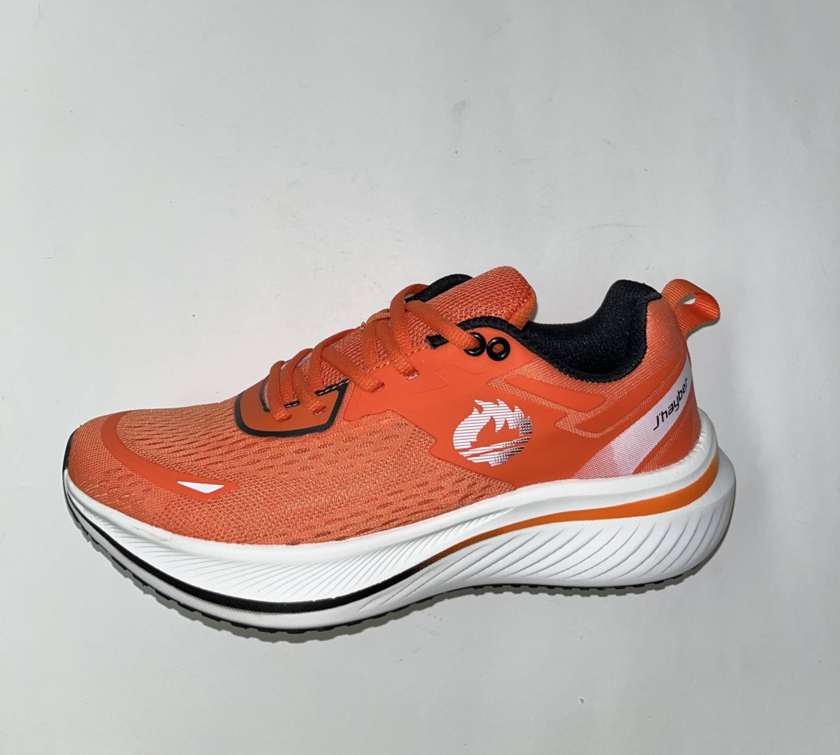 Deportivo para hombre en color naranja M-Rampa de J’hayber. D-084
