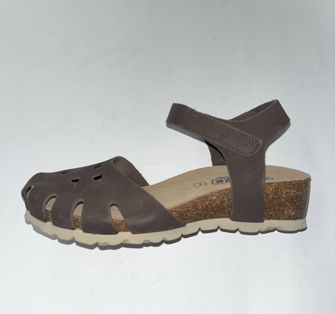 Sandalia bio para mujer en piel marrón BM70 de KNK. M-038