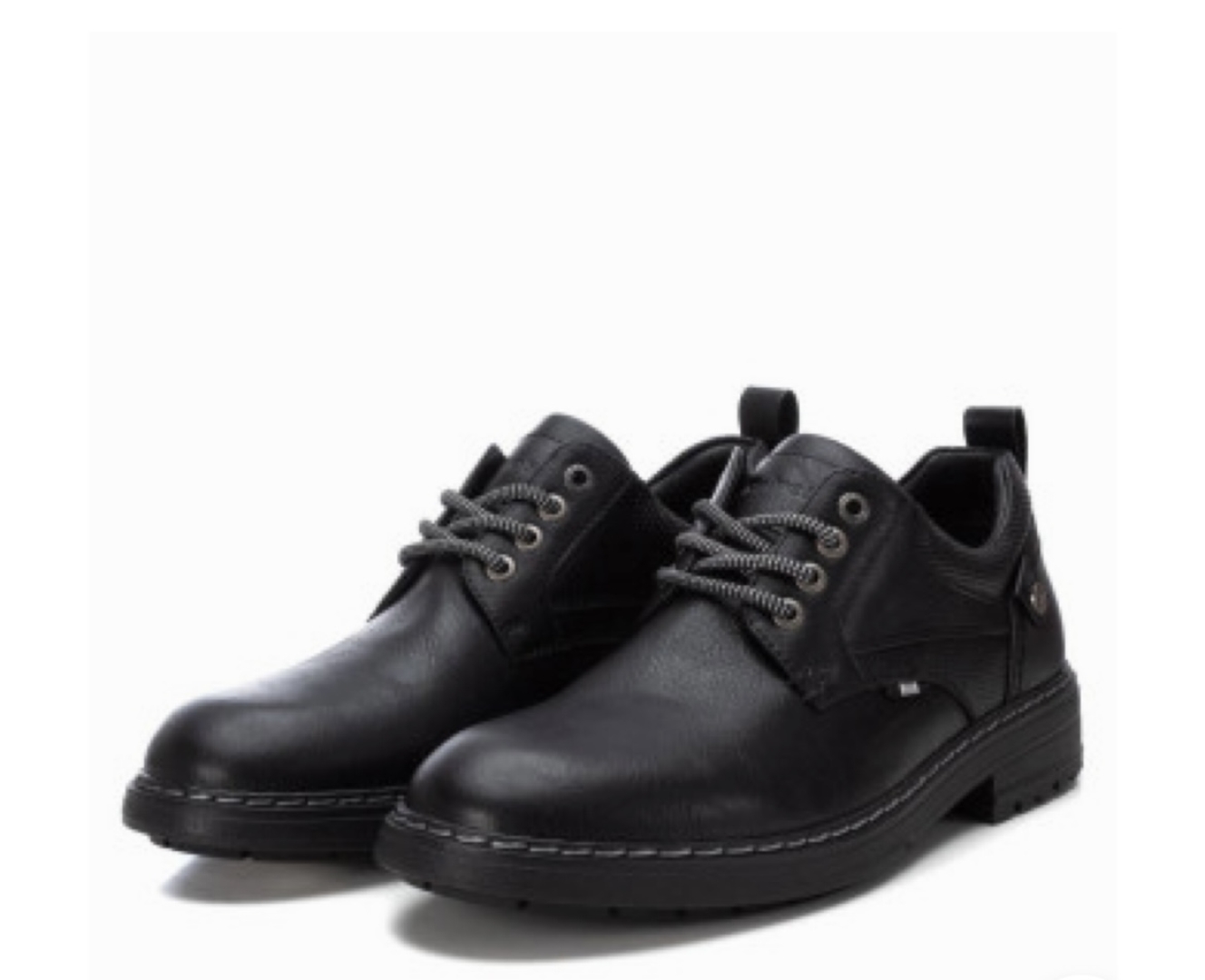 Zapato tipo blucher para hombre en negro 172154 de REFRESH. H-412