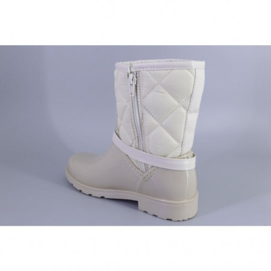 Bota de agua con cremallera para mujer en color marfil con borreguito K21217de KELARA. T-528