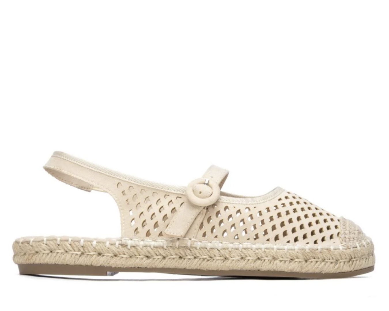 Sandalia plana cerrada por delante en beige 175226 de REFRESHOES. M-077