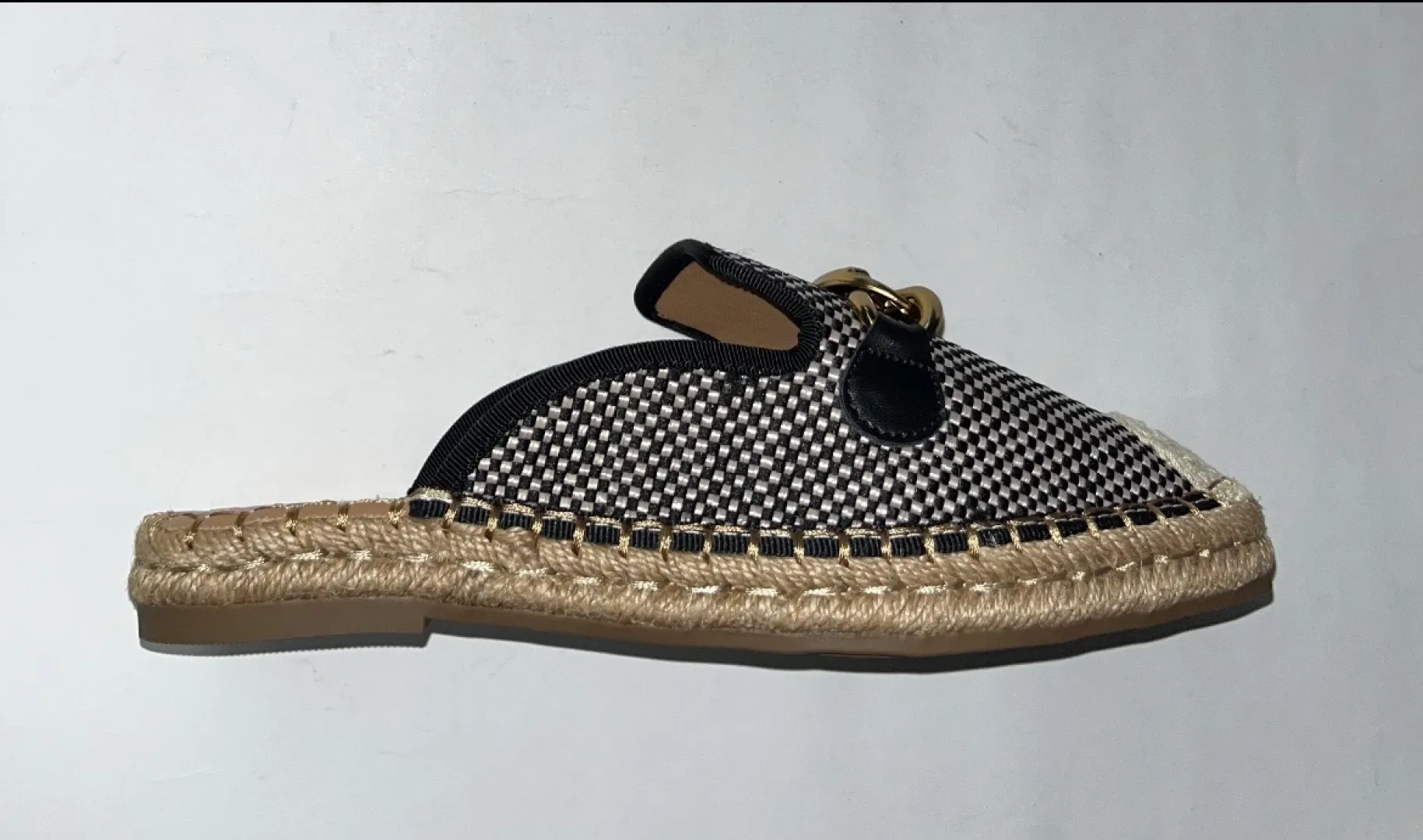 Alpargata tipo zueco en textil de bichí blanco y negro ABZ3068 de D’ANGELA. M-085