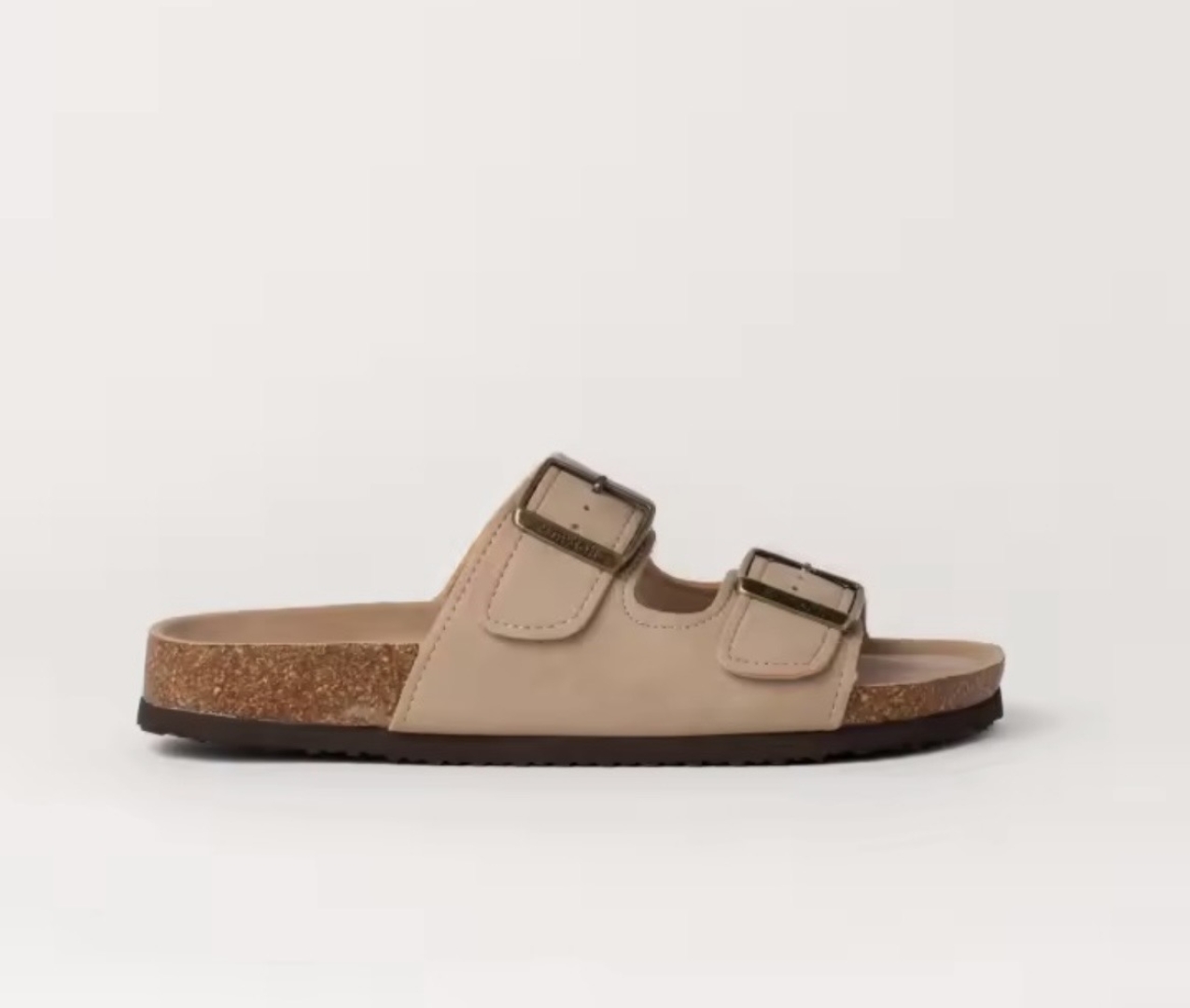 Chancla plana tipo bio con dos hebillas en beige 25M075 de MYSOFT. M-013