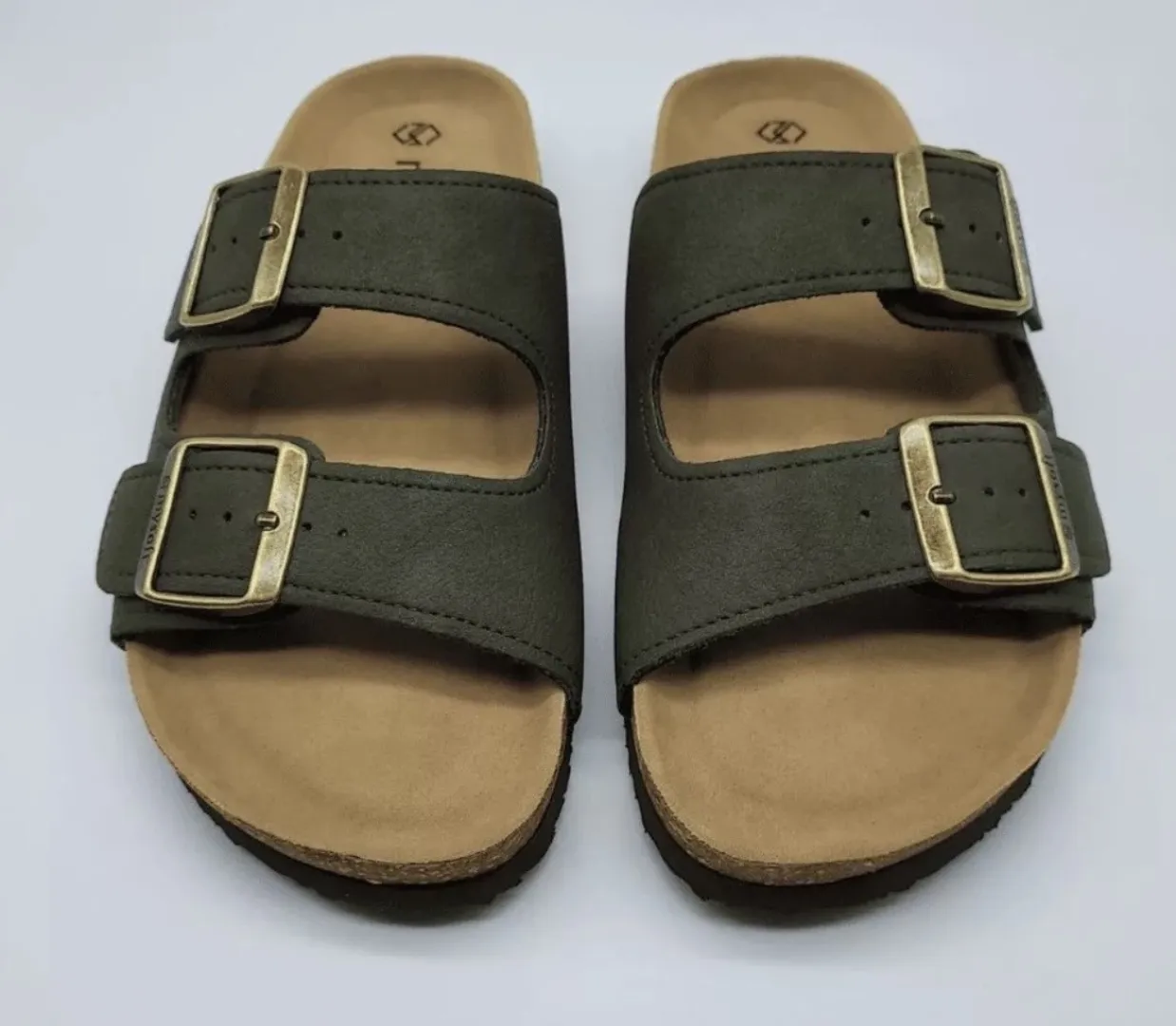 Chancla plana tipo bio en verde kaki 25M075 de MYSOFT. M-014