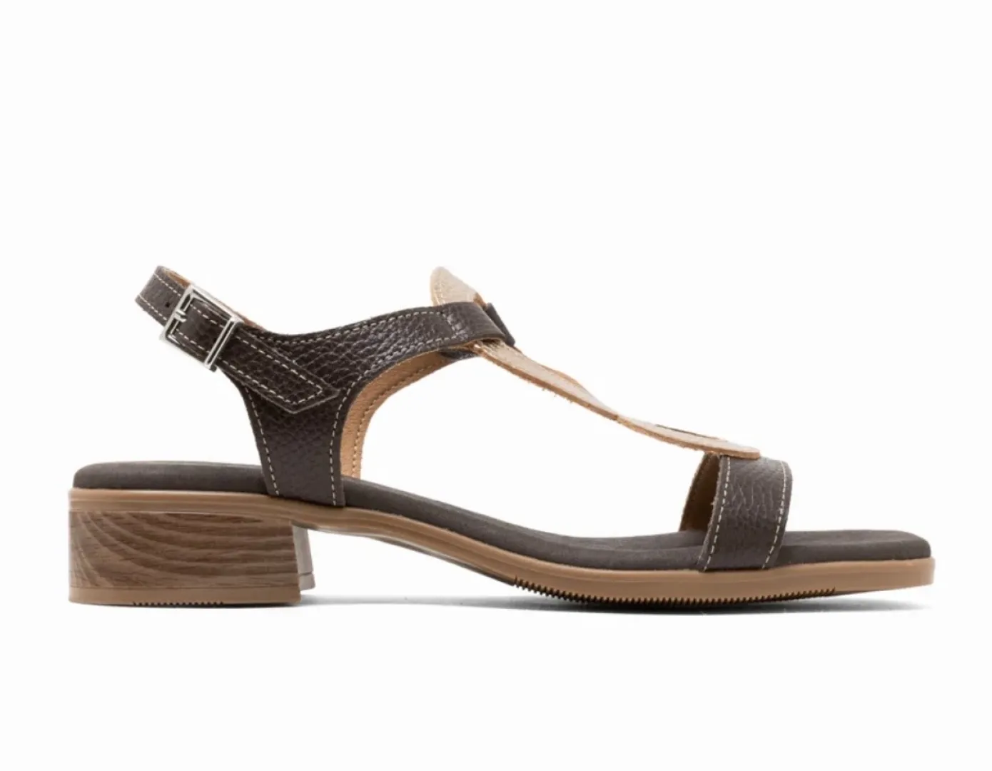 Sandalia con tacón bajo en piel marrón 5893 de OHMYSANDALS. M-102