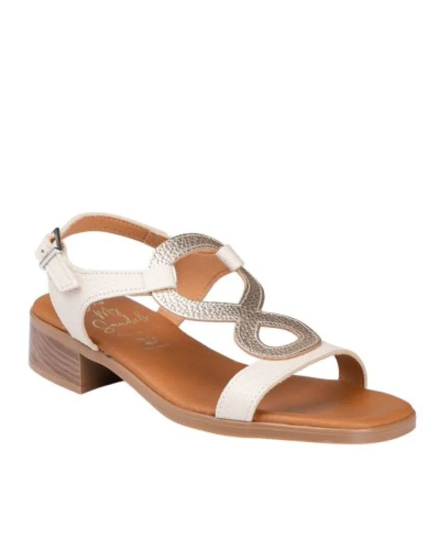 Sandalia de tacón bajo en piel beige 5893 de OHMYSANDALS. M-101