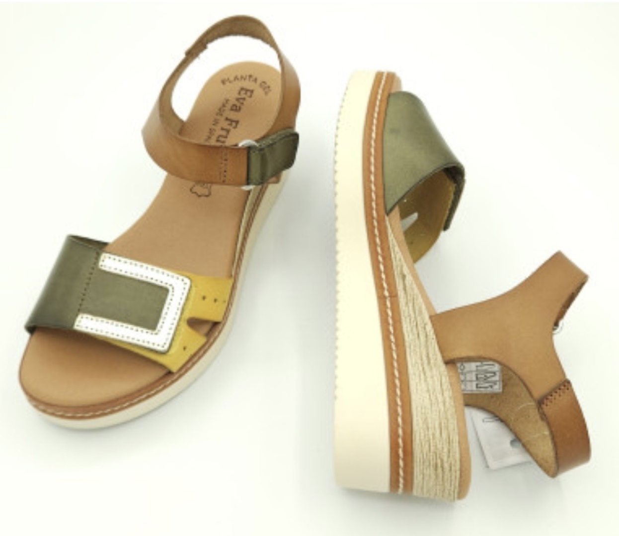 Sandalia de cuña media en piel kaki y mostaza 558 de EVA FRUTOS. M-121