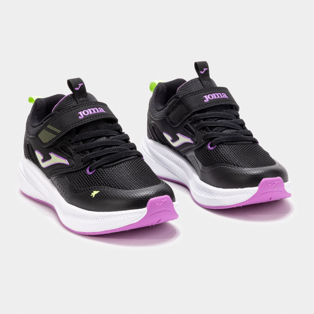 Zapatillas JOMA para niña modelo FERRO en negro y fuxia. D-106