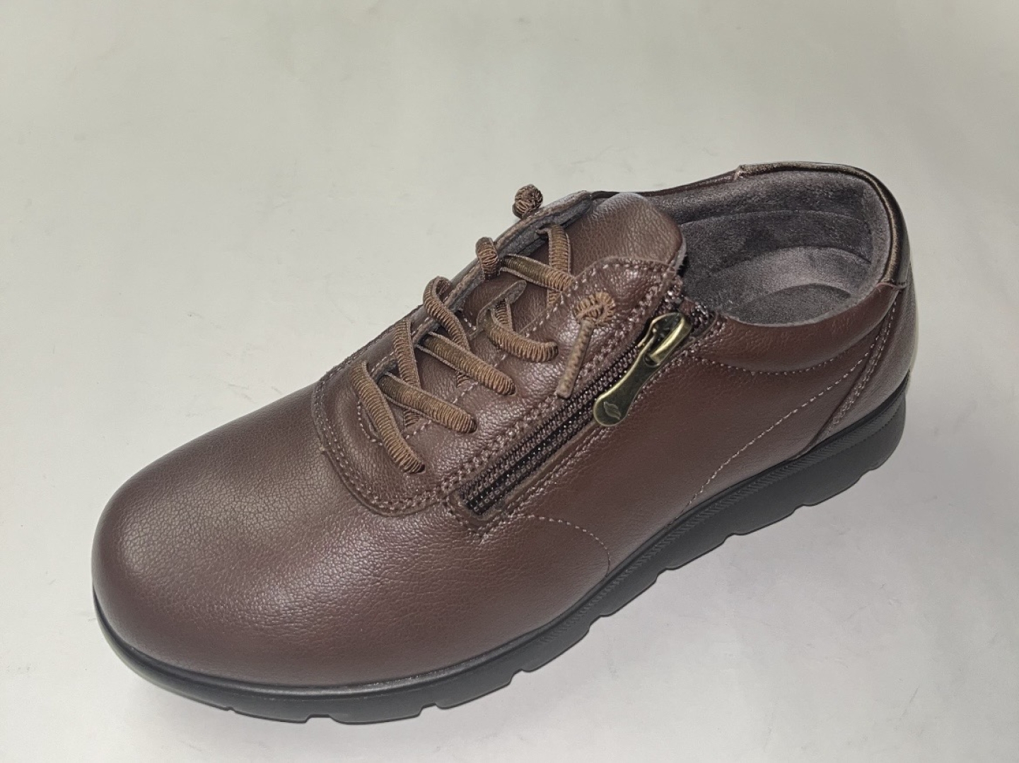 Zapato casual en piel marrón para mujer 1431 de FLEXPIES. M-130