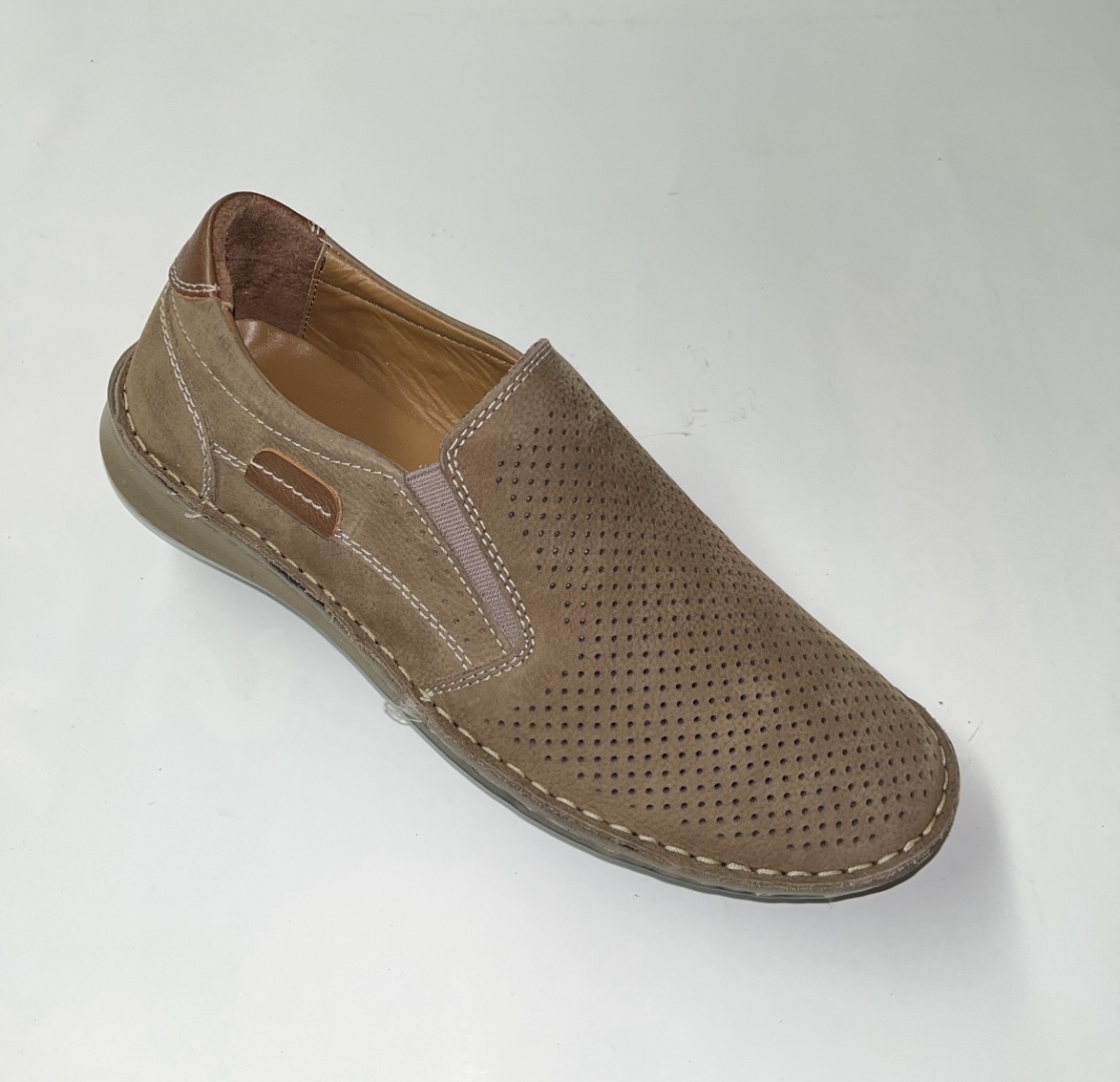 Zapato mocasín en piel marrón 18011 de ÉRASESHOES. H-445