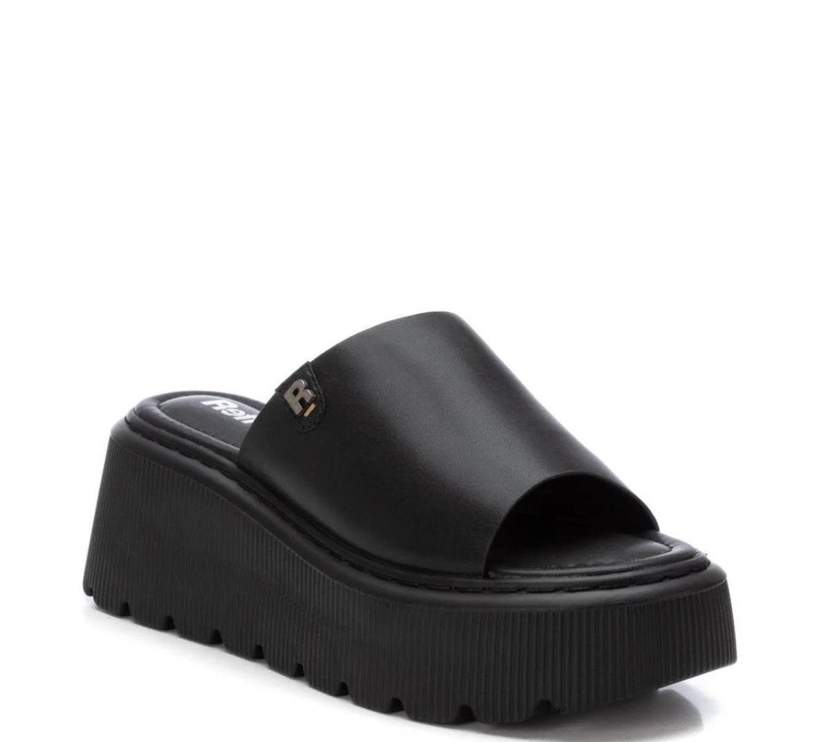 Sandalia con plataforma en negro 172576 de REFRESHOES. M-620
