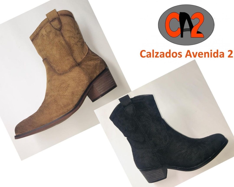 Pon unos botines cowboi a tus looks!!! wwwcalzadosavenida2.com Avda. Montserrat 199 Cerca del Remolar #botascaowoy #botinescowboy #botasnegras #botascamel #otoño #elprat #elpratdellobregat #elpratmola #elpratgrancomerç #elpratcomerç #santboidellobregat #santboi #castelldefels #castelldefelsplatja #hospitalet #hospitaletdellobregat #cornella #cornelladellobregat #calzadosavenida2